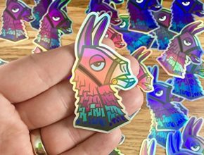 Fortnite: Loot Llama Piñata Head (Purple) | Holographic Sticker